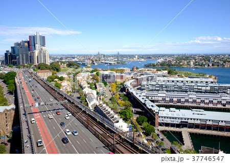 世界で最も美しいと言われている港街　シドニーハーバー 37746547