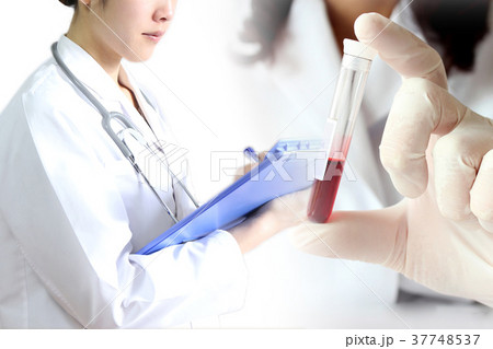 医療イメージ　血液検査 37748537