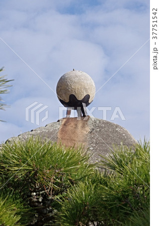 尾道の千光寺の玉の岩 尾道の千光寺の玉の岩 37751542