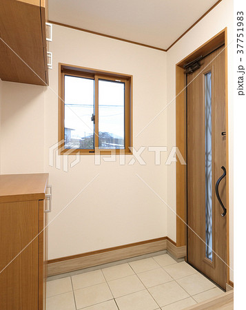 新築住宅 玄関 37751983