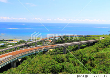 沖縄県南城市・ニライカナイ橋 沖縄県南城市・ニライカナイ橋 37752015