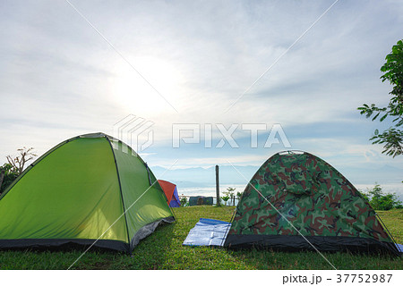 Tour tents camp 37752987