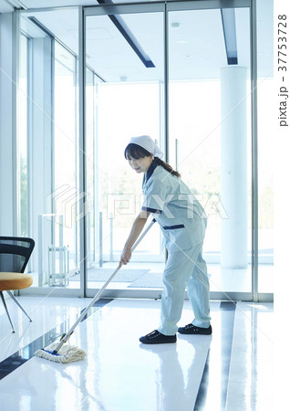 清掃スタッフ 37753728