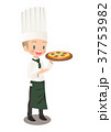 焼きあがったピザを持つ男性シェフのイラスト画像 37753982