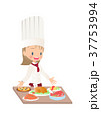 料理を完成させた女性シェフのイラスト画像 37753994
