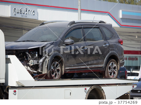 Jaruen Sab Tow truck Jaruen Sab Tow truck 37754269
