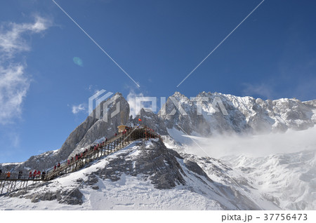 玉龍雪山 37756473
