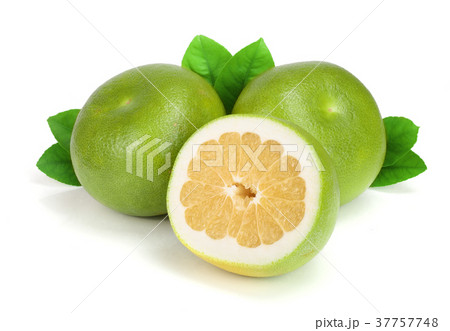 Citrus Sweetie or Pomelit, oroblanco with half and 37757748