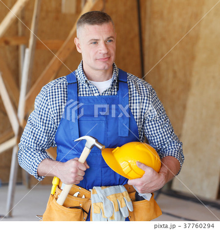 Construction worker portrait 37760294