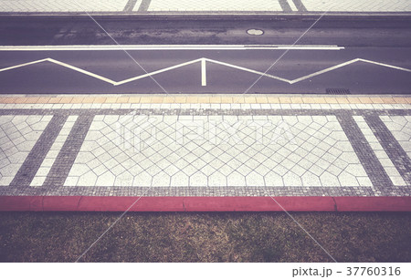 Pavement and street from above. Pavement and street from above. 37760316