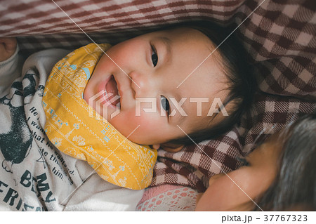 1 year old　&　6 years old 37767323