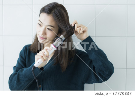 女性　ビューティ　ヘアケア 37770837