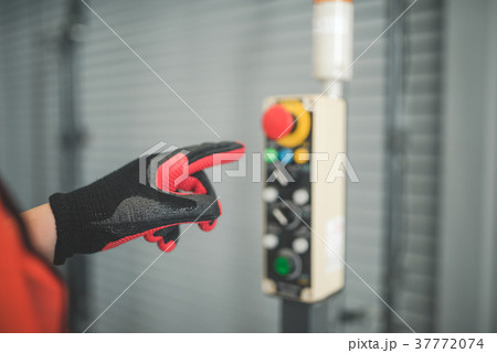 倉庫の仕事 37772074
