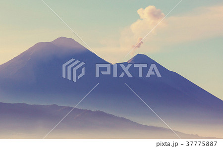 Volcano in Guatemala Volcano in Guatemala 37775887