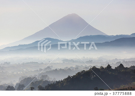Volcano in Guatemala Volcano in Guatemala 37775888