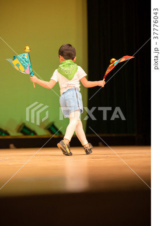 保育園の発表会 保育園の発表会 37776043