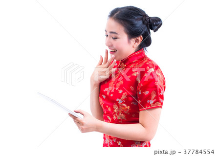 asian woman wear chinese dress cheongsam or qipao 37784554