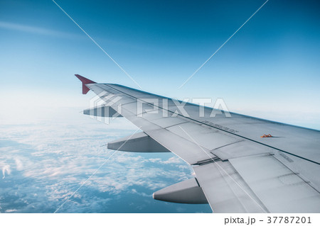 青空 青い空 ブルースカイ 37787201