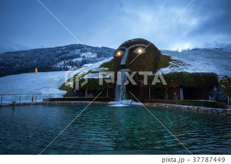 Swarovski crystal worlds Swarovski crystal worlds 37787449