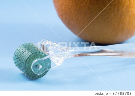 Dermaroller for medical micro needling therapy 37788703