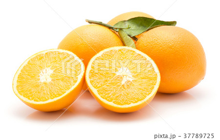 Fresh orange isolated on white 37789725