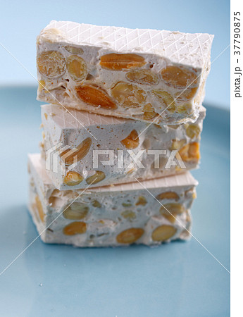 Turron Turron 37790875