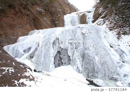 袋田の氷瀑 37791184