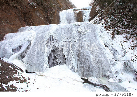 袋田の氷瀑 37791187