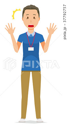 ネームプレートを着用している男性スタッフが驚いている 37792757