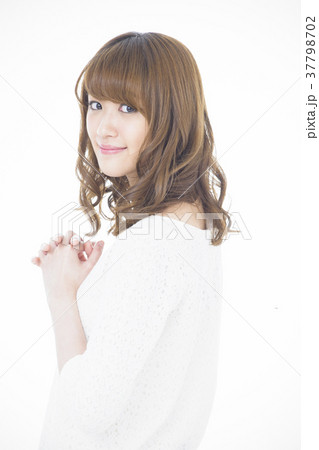 女性　若い女性　ポートレート 37798702