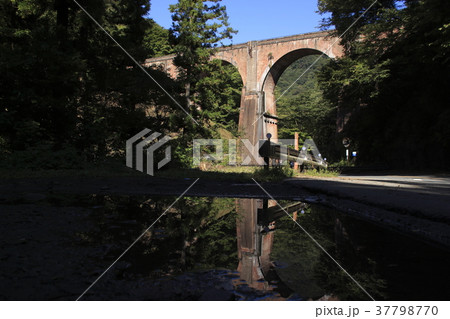 夏の碓氷峠めがね橋 夏の碓氷峠めがね橋 37798770