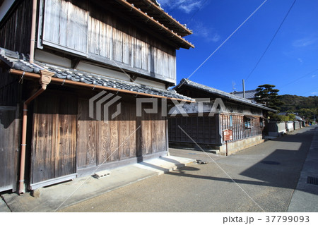 安芸市土居廓中(あきしどいかちゅう)のレトロな城下町の風景(野村家住宅付近)「重要伝統的建造物群保存 安芸市土居廓中(あきしどいかちゅう)のレトロな城下町の風景(野村家住宅付近)「重要伝統的建造物群保存 37799093