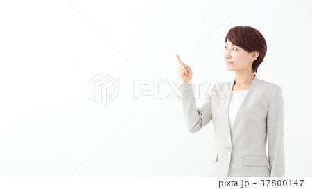ビジネスイメージ　ミドル女性 37800147