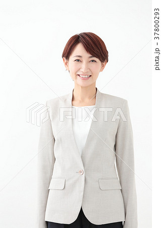 ビジネス ミドル女性 ビジネス ミドル女性 37800293