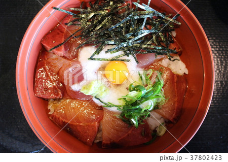 寒ブリ丼 37802423