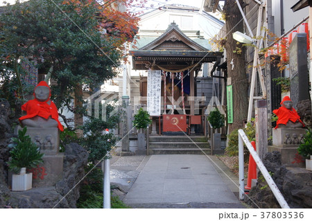 巣鴨猿田彦大神更新塚の写真素材