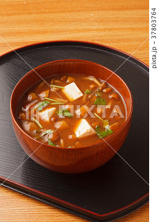 なめこの味噌汁 37803764