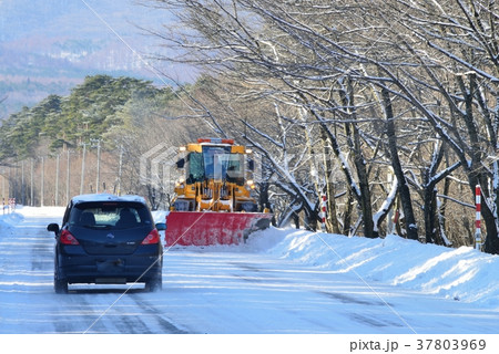 除雪作業 37803969