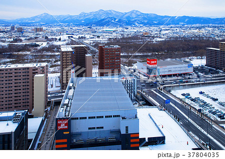 マリオスより雫石川方面の街並みを望む 37804035
