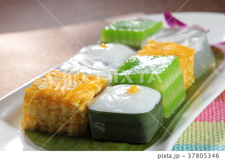 dessert 37805346