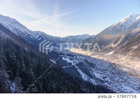 Mont Blanc on a Sunny Winter Afernoon 37807738