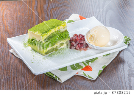 dessert dessert 37808215