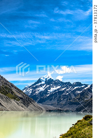 マウントクック国立公園のフッカー湖 37813172
