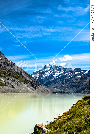 マウントクック国立公園のフッカー湖 37813173