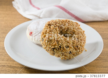Strawberry Donut and Peanuts Chocolate Donut Strawberry Donut and Peanuts Chocolate Donut 37813377