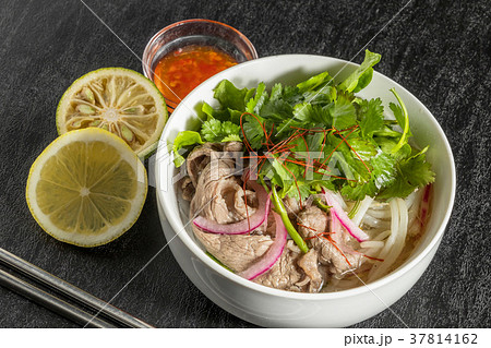 牛肉のフォー ベトナムのめん料理 Pho Vietnamese beef 牛肉のフォー ベトナムのめん料理 Pho Vietnamese beef 37814162