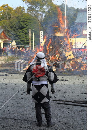護国神社　とんど 37814520