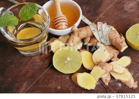 Ginger tea with honey lemon Ginger tea with honey lemon 37815125