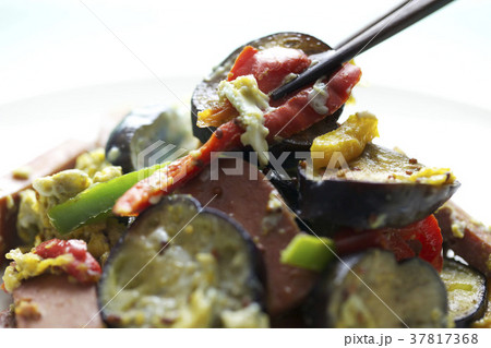 ランチョンミートと野菜の炒め物 37817368