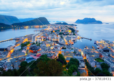 Colorful sunset in Alesund port town Colorful sunset in Alesund port town 37818431